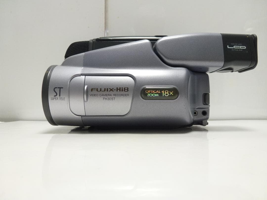 希少　動作品　富士フイルム　FUJIX-Hi8　 FH30ST 　ビデオカメラ