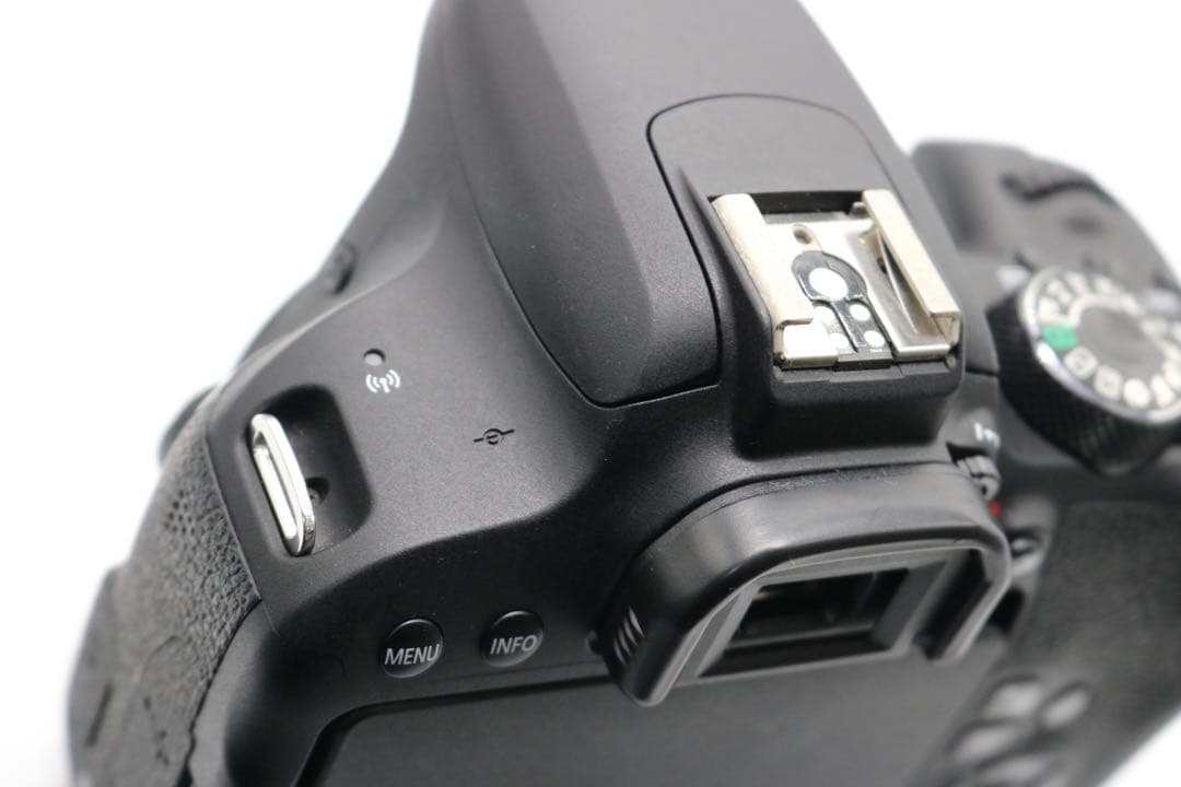 美品 【Canon EOS Kiss X9i ダブルレンズセット】Wi-Fi搭載