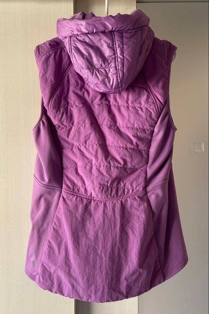 ルルレモンlululemon ダウンベスト