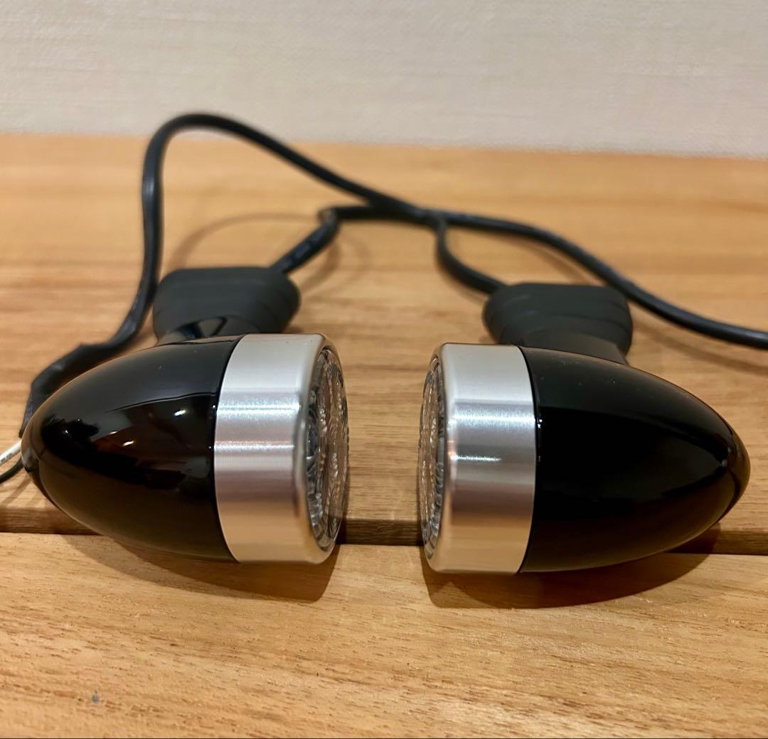 【土日限定値下げ】トライアンフ　純正オプション LEDウインカー　４個セット