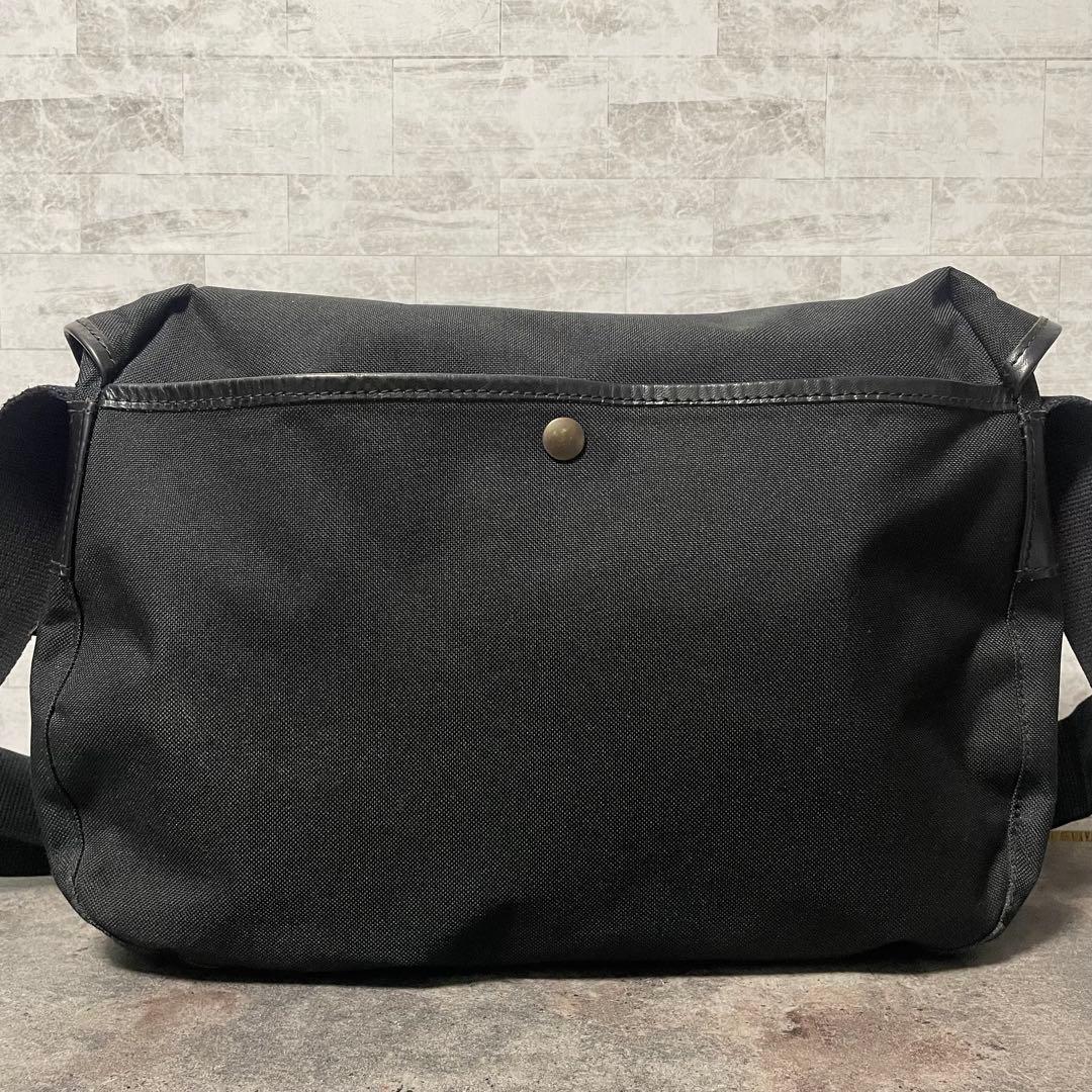 クオリティガンスリップス レザー PVC キャンバス ショルダーバッグ ブラック