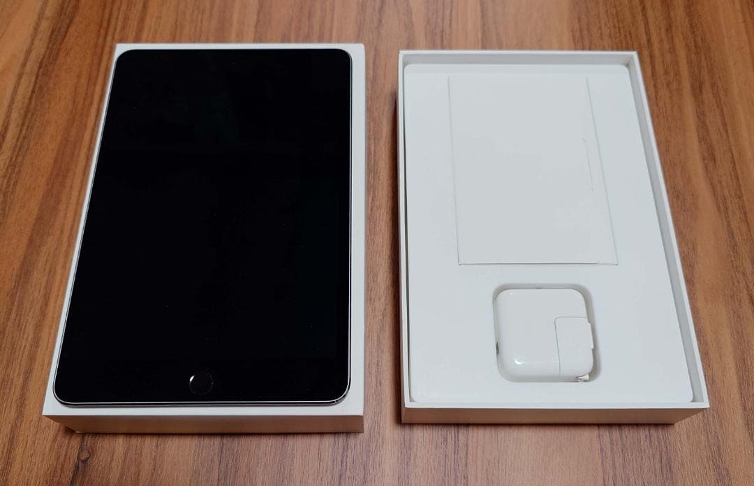 Apple iPad mini 4 Wi-Fi 128GB 整備済品 動作確認済