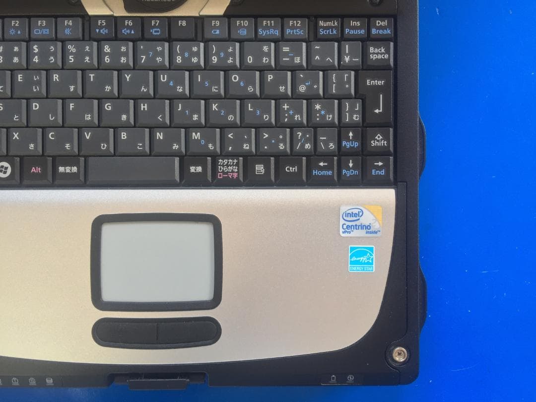 TOUGHBOOK CF-19 10.4型/落下や衝撃、水、埃に強い堅牢PC 4