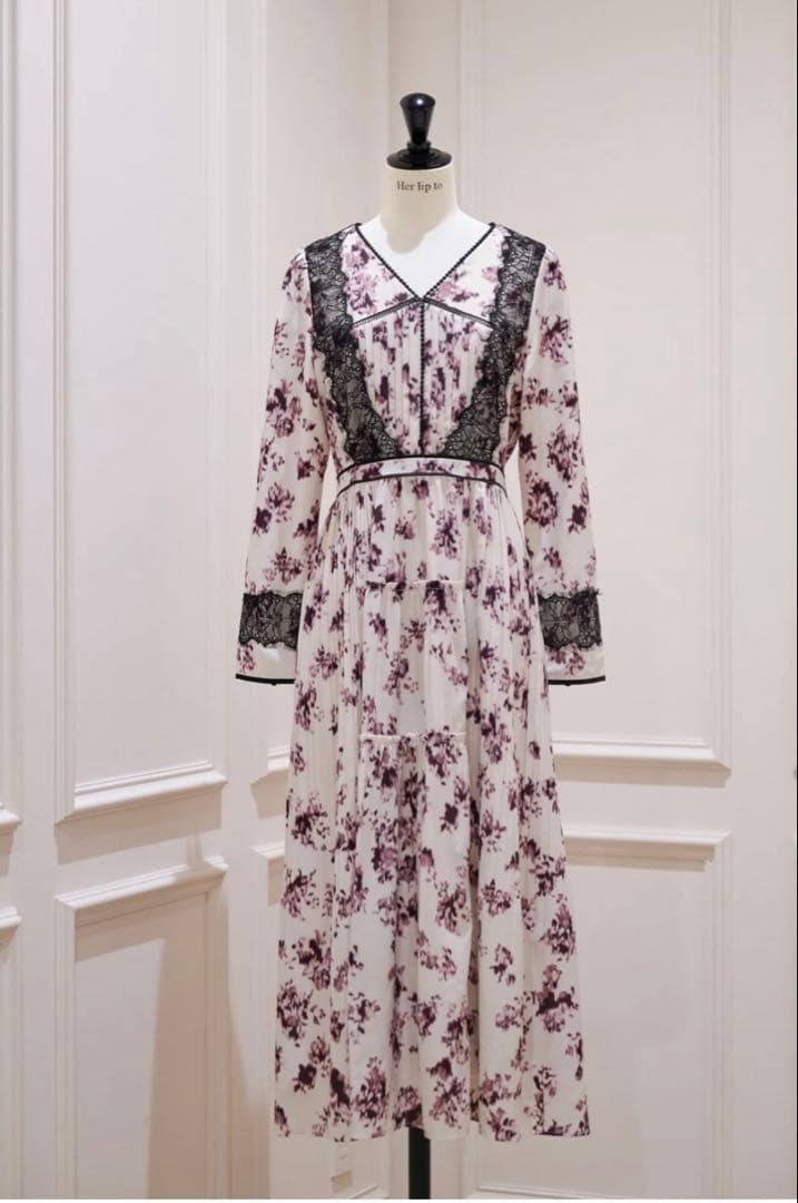 新品未使用 Grasse Floral Pleated Dress