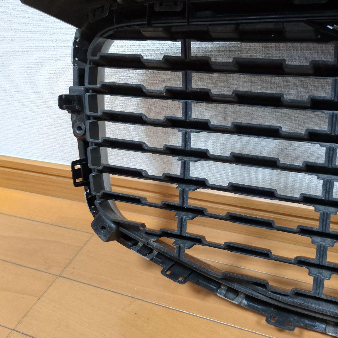 VOLVO XC60 フロントグリル