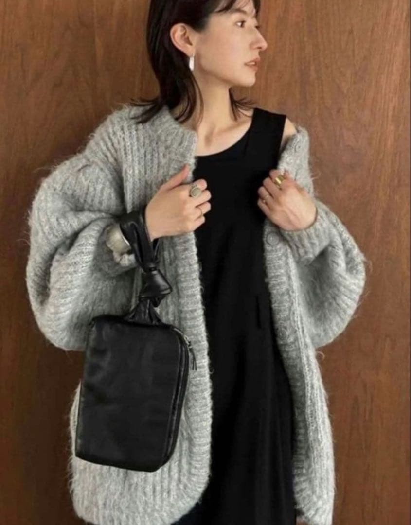 美品　クラネ　モヘヤシャギーニットカーディガン　グレー　ボリューム袖　サイズ2