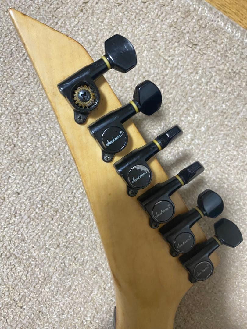 Charvel SDK-105SH ゴールド　限定カラー