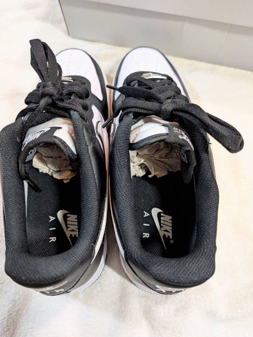 毎日値下げ☆ほぼ新品☆ナイキ エアフォース1 パンダNIKE Air Force