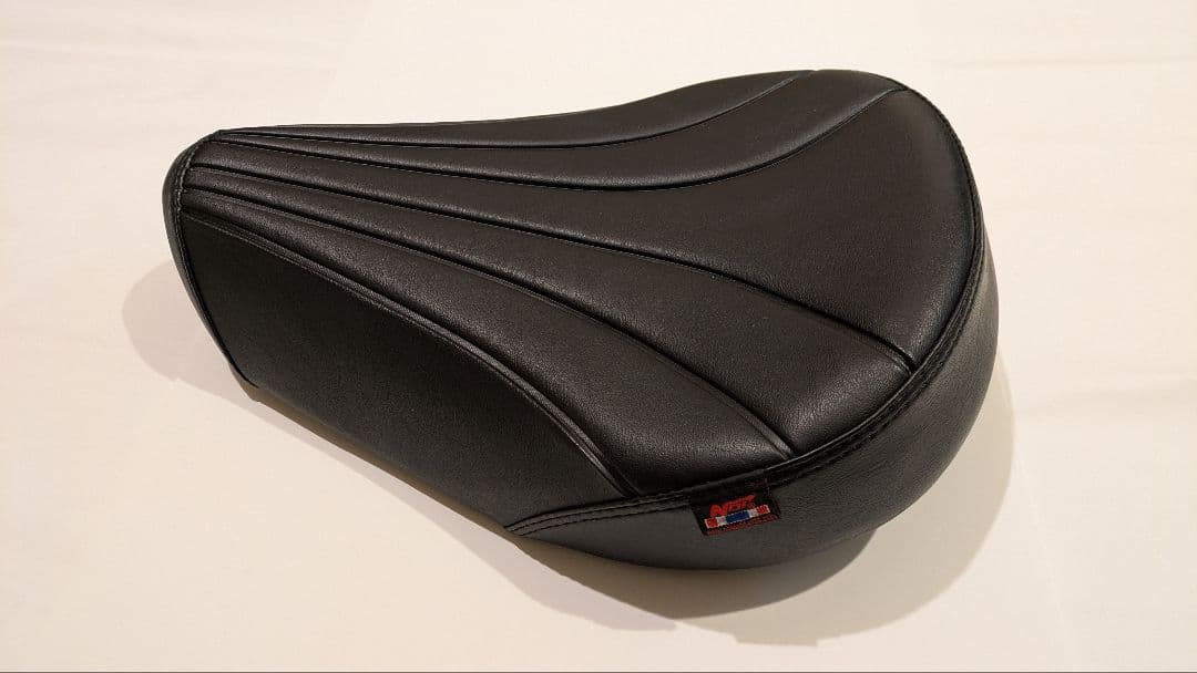 スーパーカブC125　ノイワットダン　カスタムシート