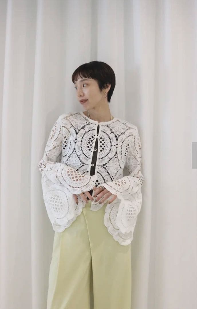 MEDI INDIAN 2WAY BIG LACE TOPSホワイト