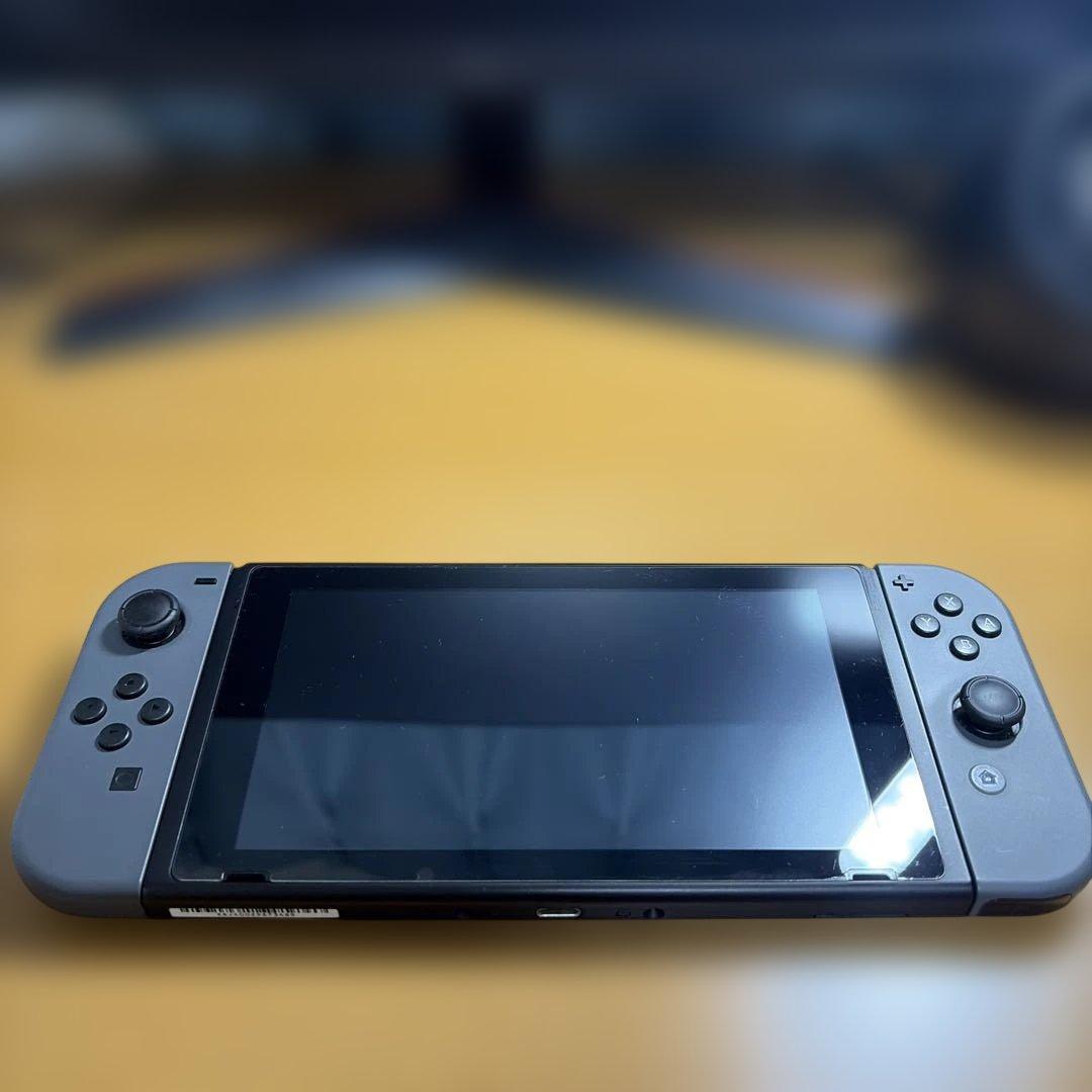 Nintendo Switch 本体　Joy-Con(L)/(R) グレー