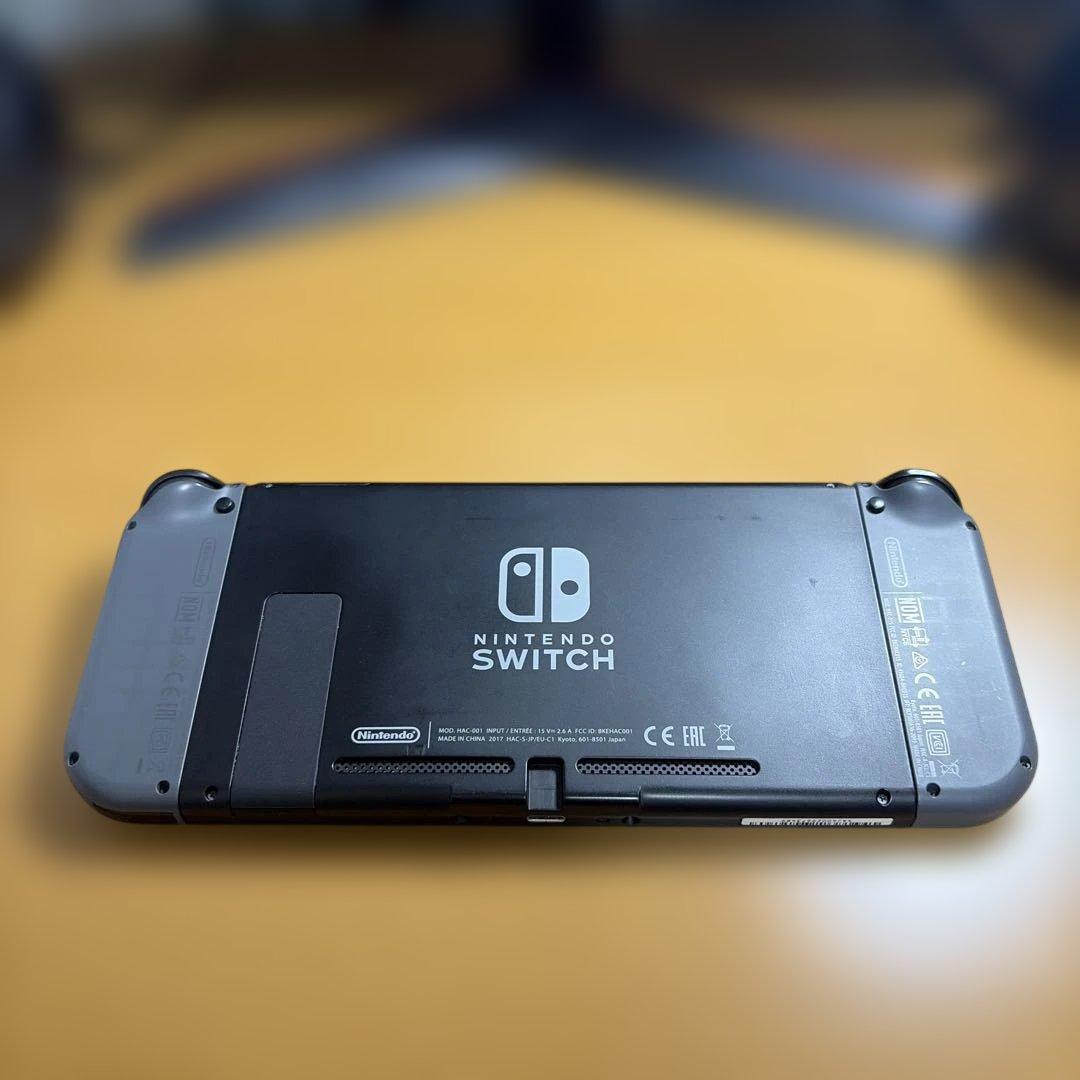 Nintendo Switch 本体　Joy-Con(L)/(R) グレー