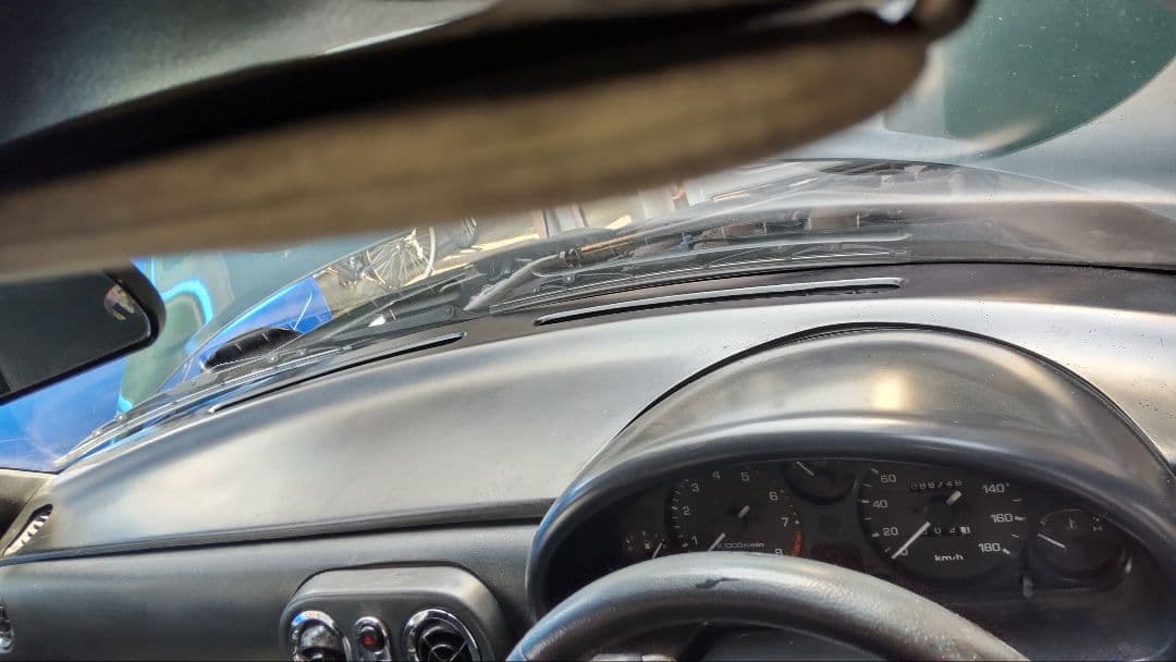 ユーノス ロードスター NA ダッシュボードカバー FRP 黒