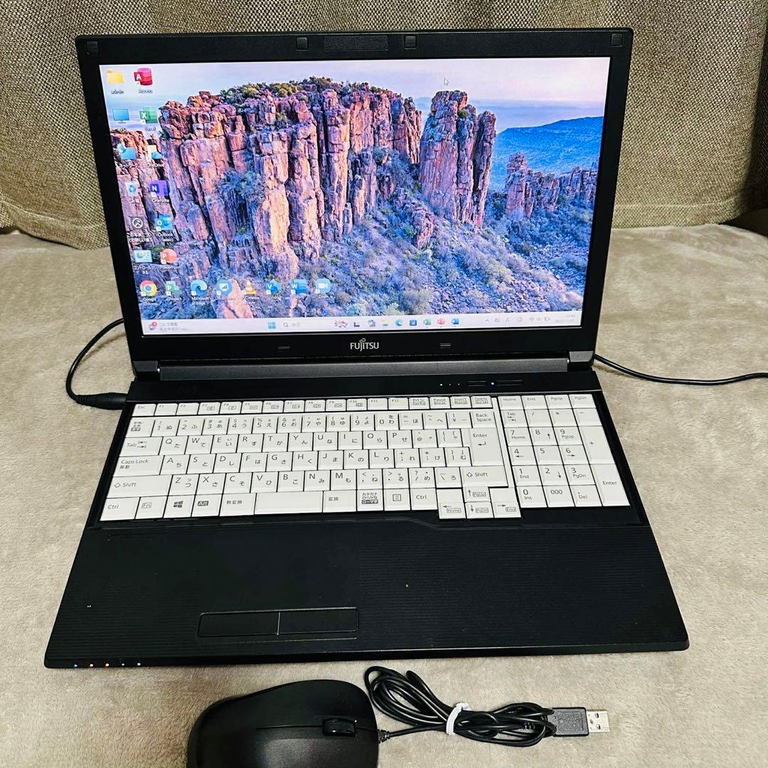S176 Fujitsuノートパソコンi5メモリ8G高速Window11オフィス