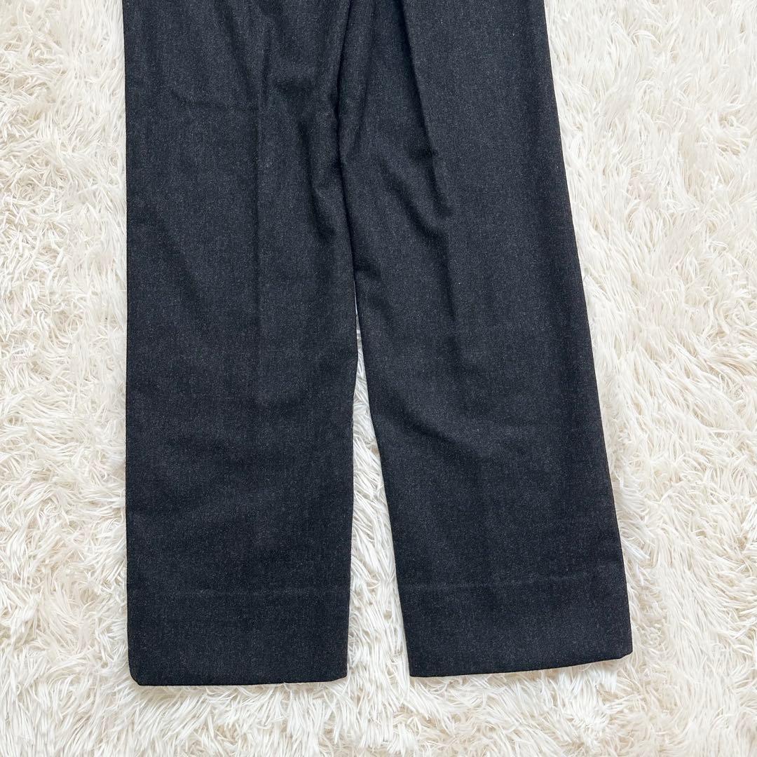 美品✨アルマーニコレツォーニ　カシミヤ混　大きいサイズ パンツスーツ　黒系