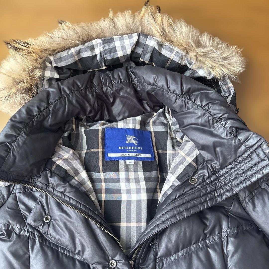 【yu】BURBERRY ブラック ダウンジャケット フード付き