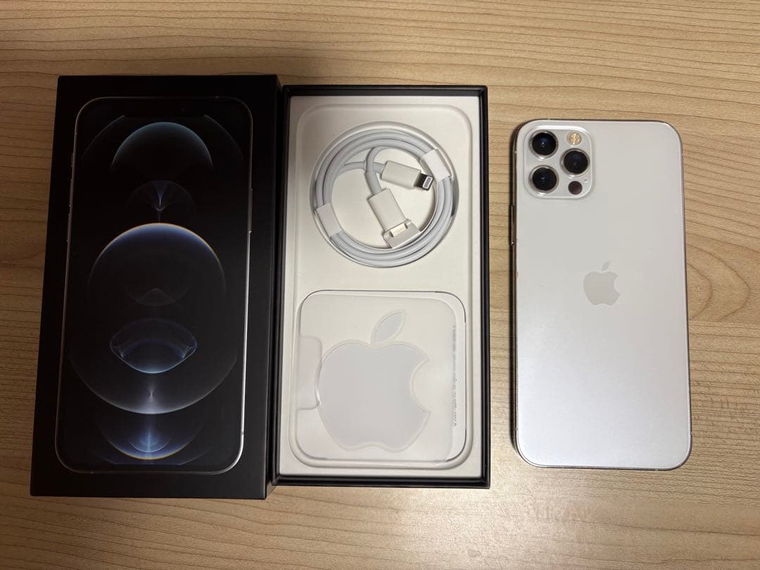 iPhone 12 pro 128GB 本体 シルバー 箱 充電ケーブル付き