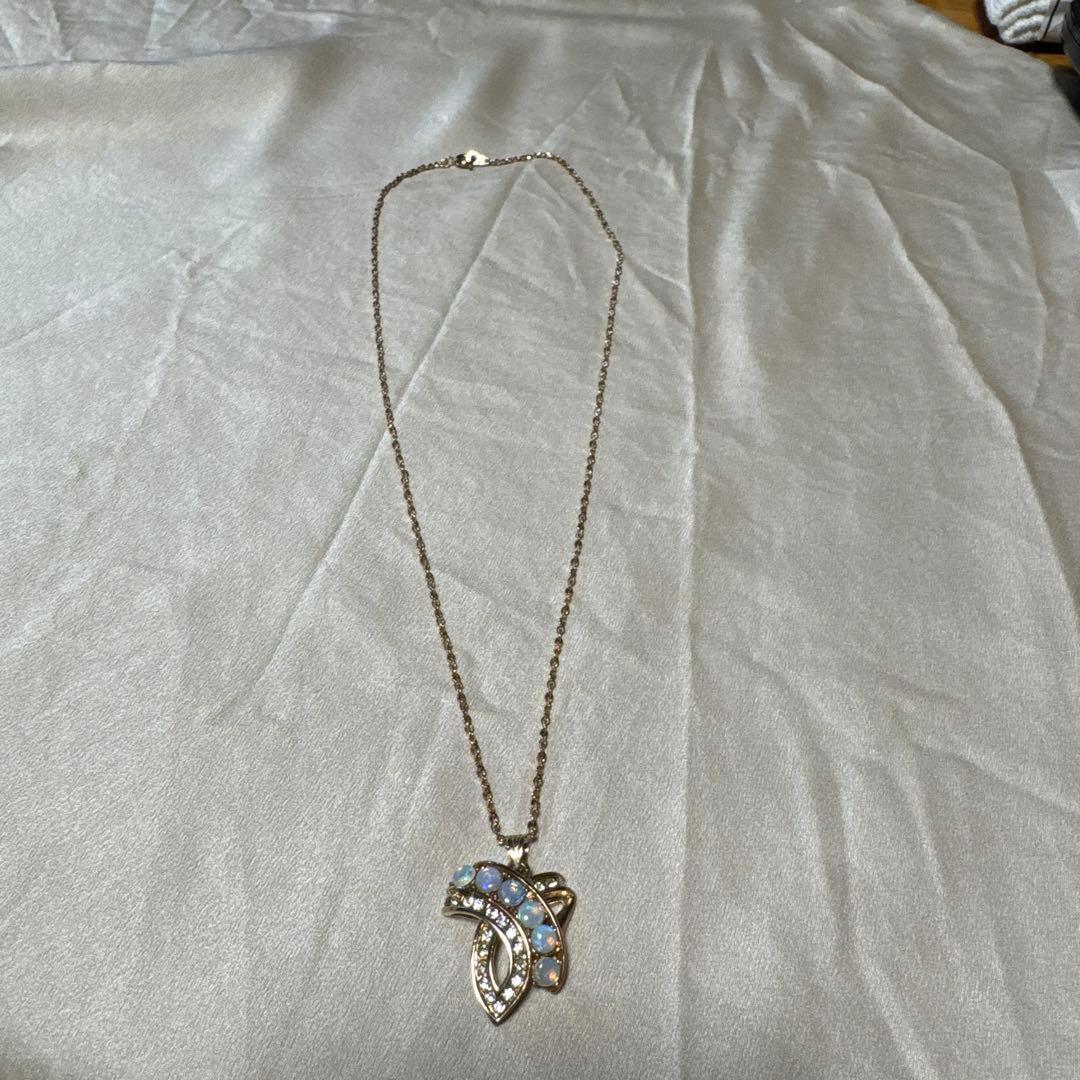 k*a様 プラチナダイヤリング　 百貨店展示会商品　豪華オパールネックレス付き