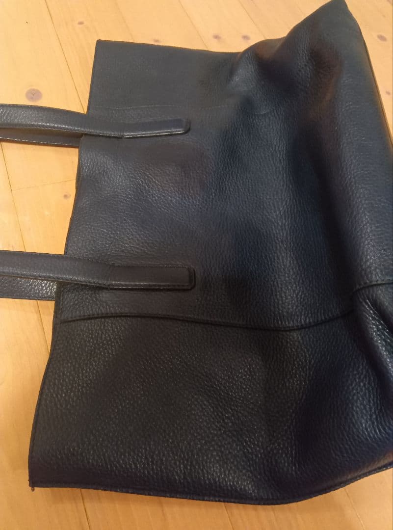 TOD'S ペーパーバッグ　ネイビー レザー トートバッグ