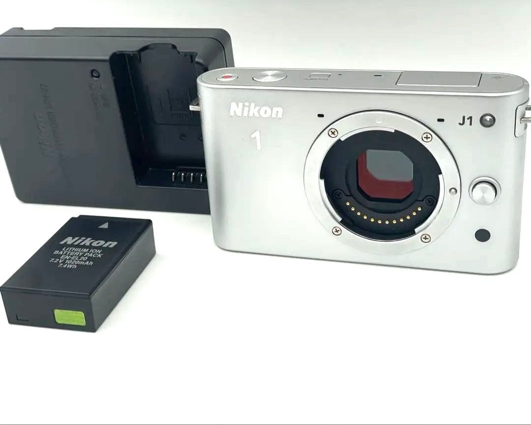 Nikon 1 J1 ミラーレスカメラ シルバー 本体のみ　動作確認OK