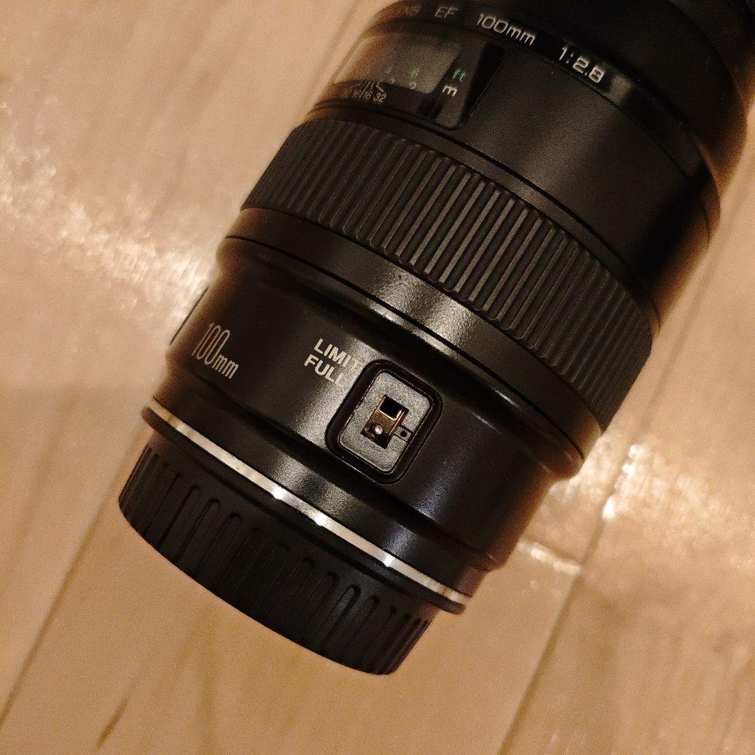 Canon EF 100mm f/2.8 Macro レンズ
