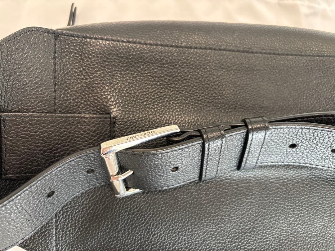 【新品未使用】JIMMY CHOO ブラック ボディバッグ　スタッズ