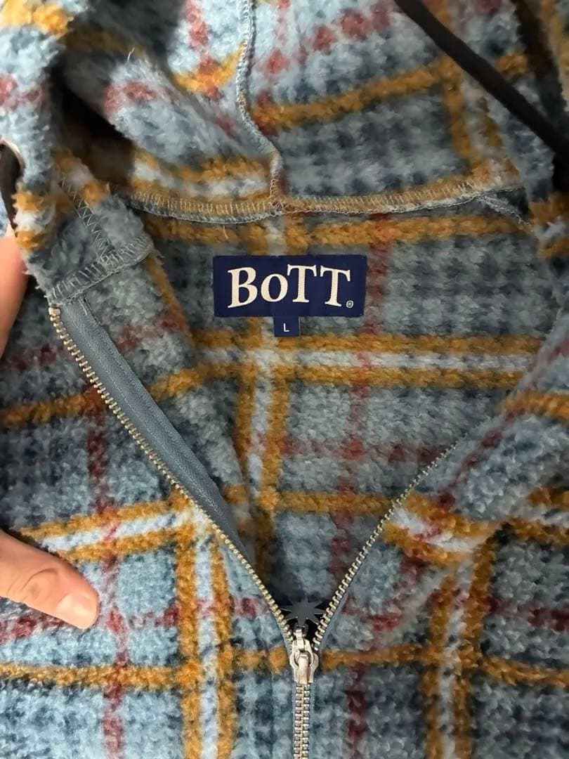 ファイヤー近藤 BOTTパーカー