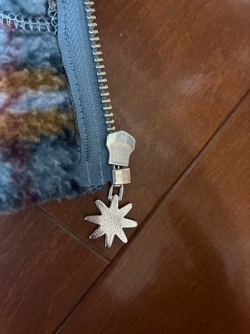 ファイヤー近藤 BOTTパーカー