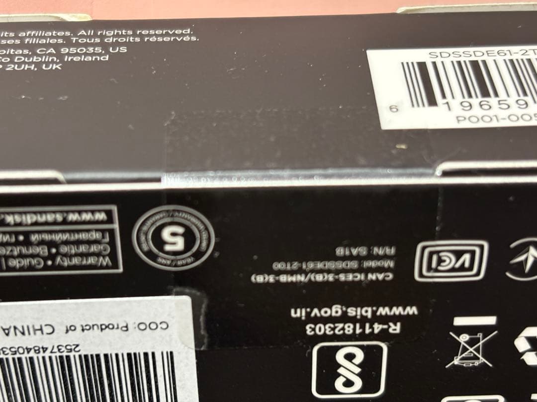 SanDisk サンディスク 2TB 外付ポータブルSSD