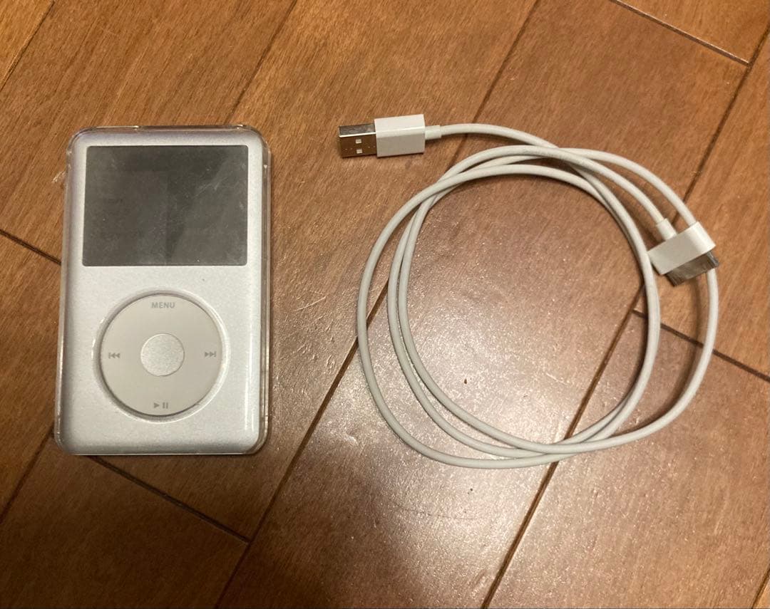 Apple iPod Classic 160GB USBケーブル、ケース付
