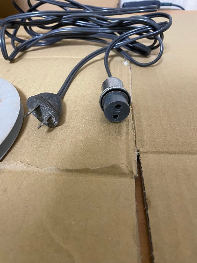 ELMO E-80 8㎜ プロジェクター 映写機【ジャンク品】