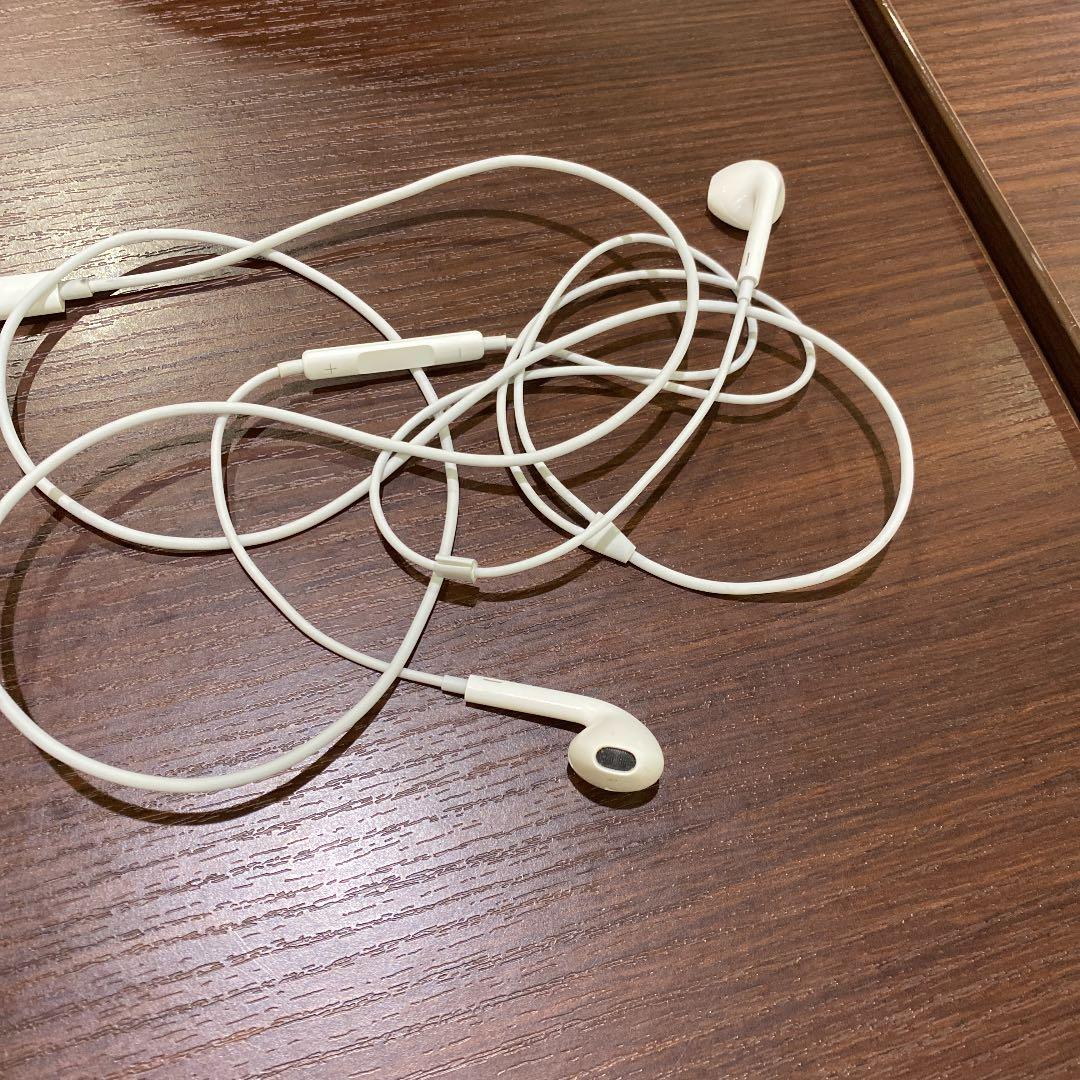 iPhone イヤホン