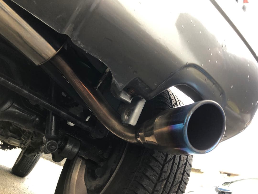 ジムニーjp23ステンレス製ボルトオンマフラー