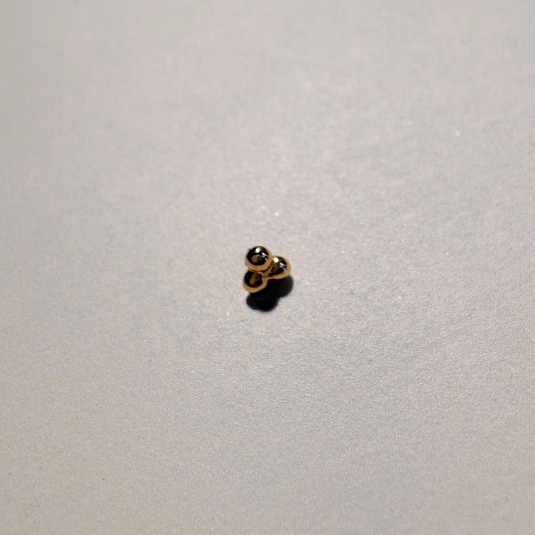 アナトメタル　K18 トゥリビーズエンド（16G）