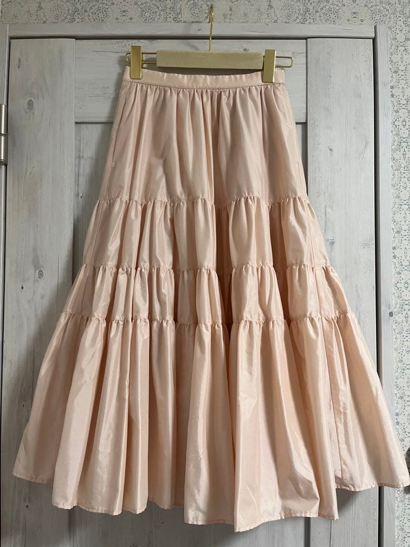 SEVENTEN セブンテンタフタテイアードスカートフレアタグ付き