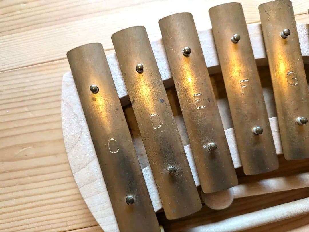 アウリス社(スウェーデン):グロッケンダイヤトニック８音