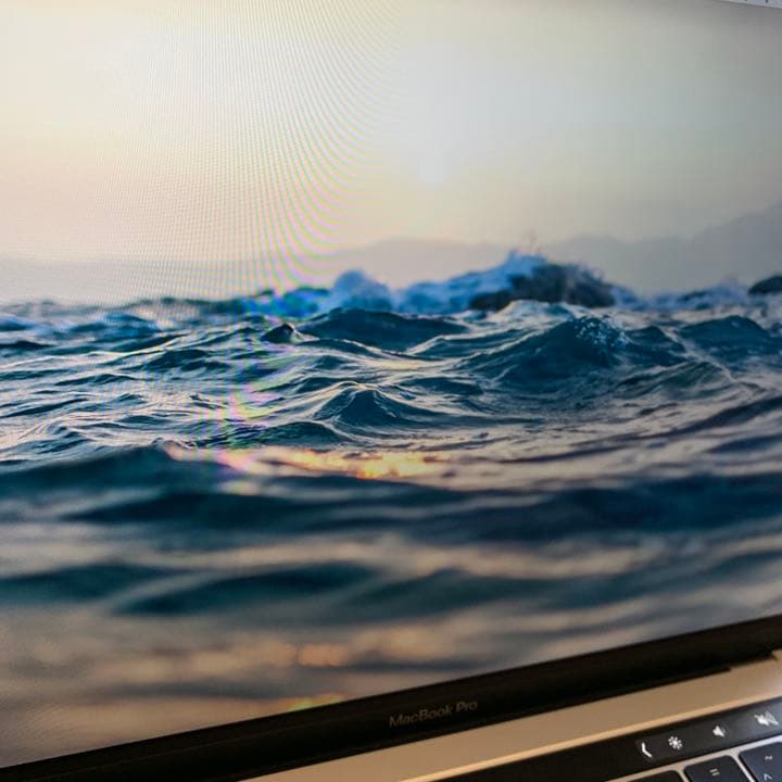 MacBook本体 MacBook Pro MUHR2J/A