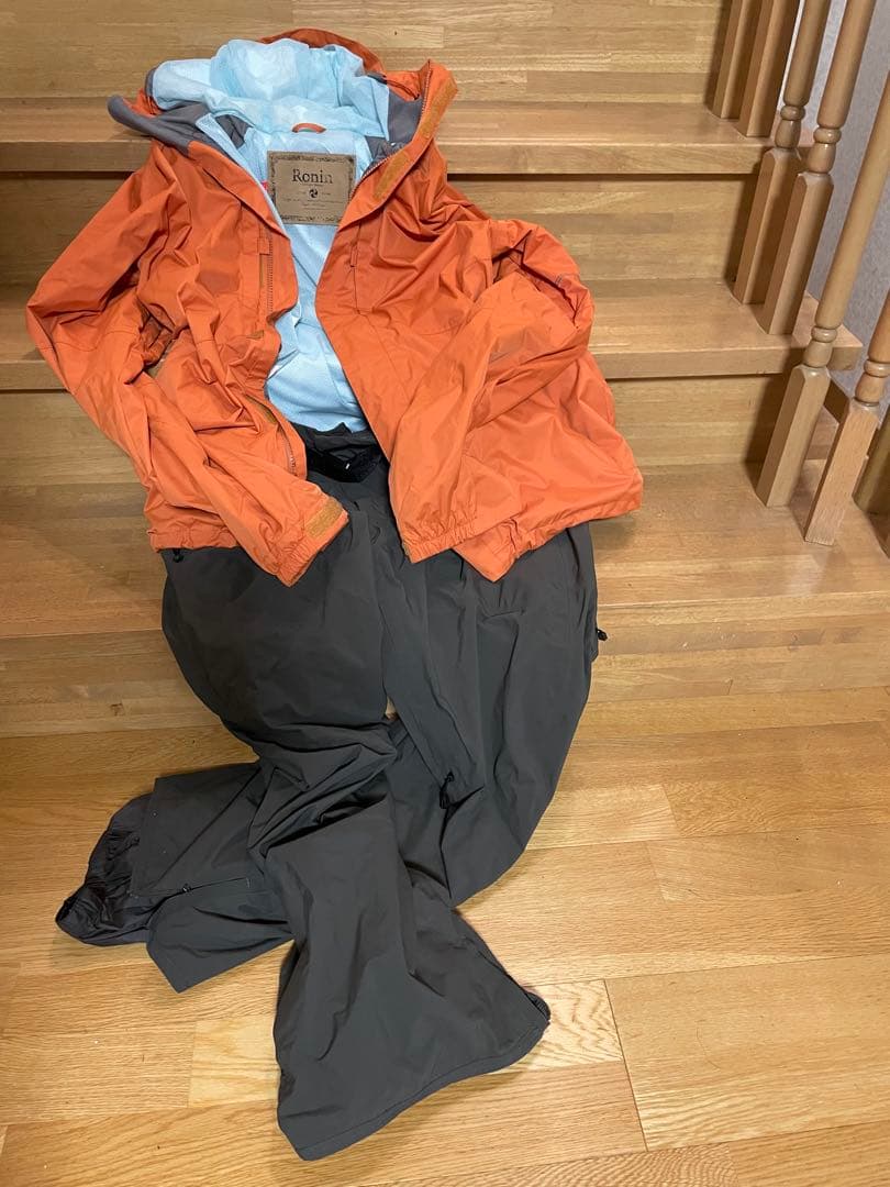 BURTON RONINオレンジ　スノーボードウェア+オリーブ色パンツAKセット