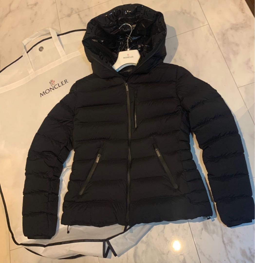 美品　激安　MONCLER モンクレール ハンガー＋ガーメント　ダウンジャケット