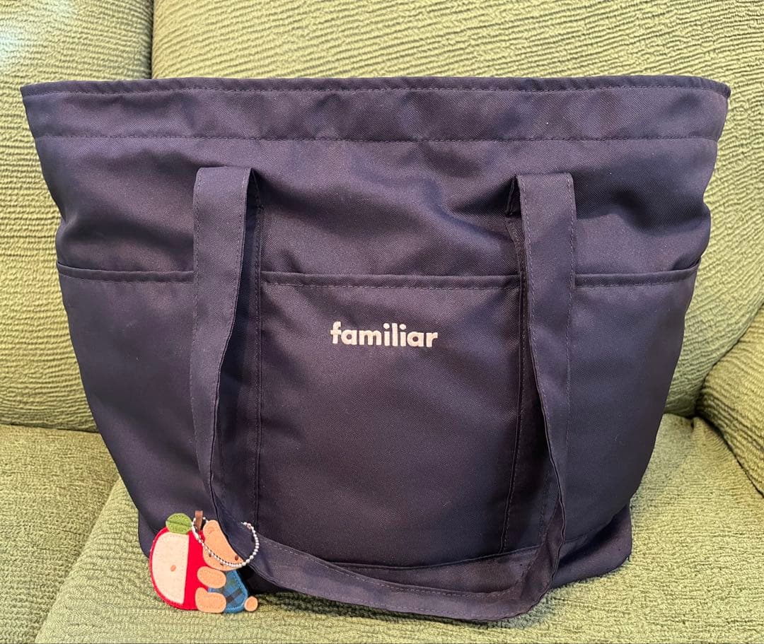 定価22,000円　familiar ファミリア　マザーズバッグ　青系チェック