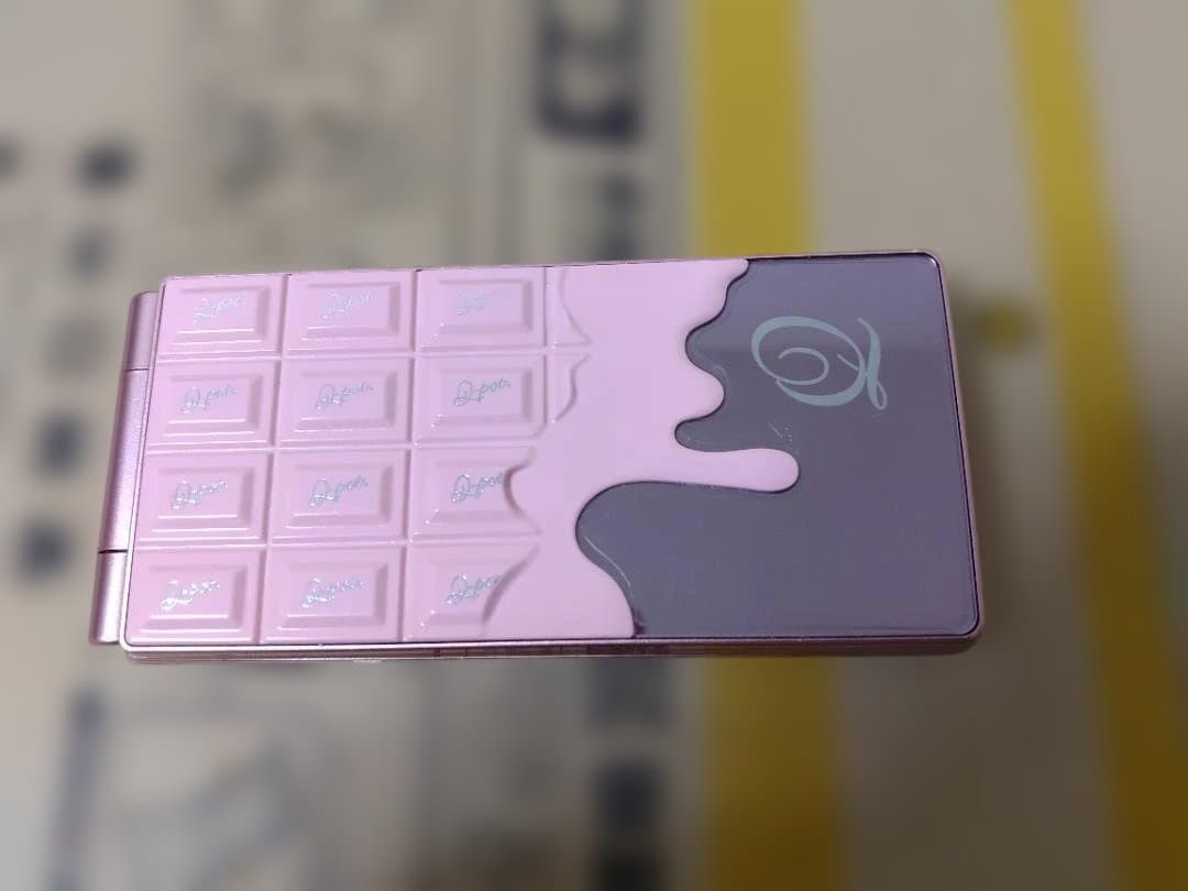 ル*ク様 激レア 限定品 docomo SH-04C Q-pot ピンク 携帯電