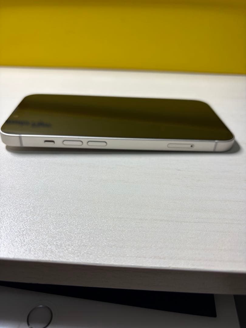 Apple iPhone 14 256GB スターライト