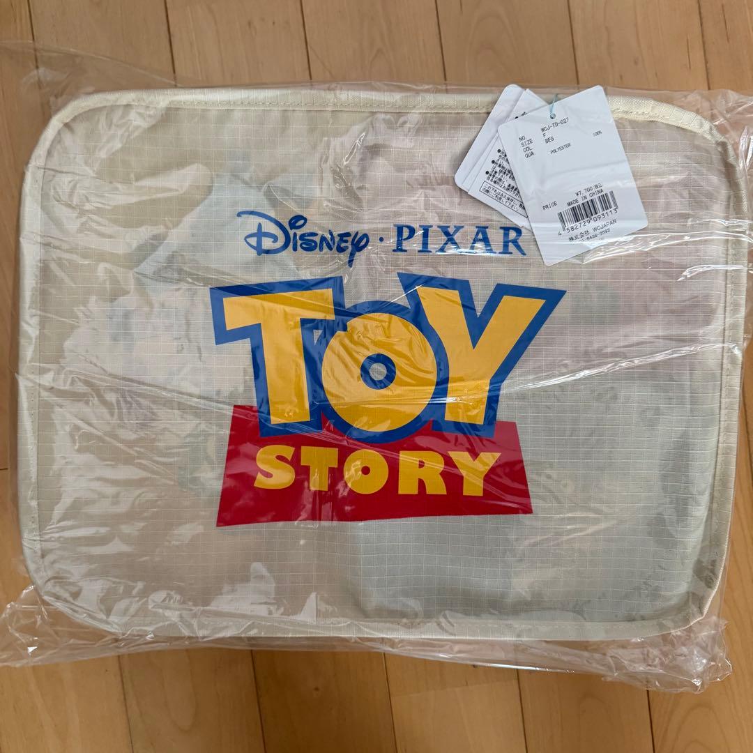新品未開封　wcj トラベルバッグ　トイストーリー　ポーチ