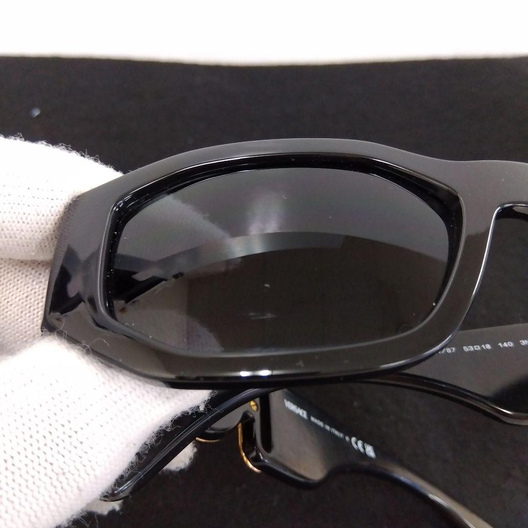 KG1 ヴェルサーチ 極美品 メデューサ サングラス 男女兼用 ケース付き