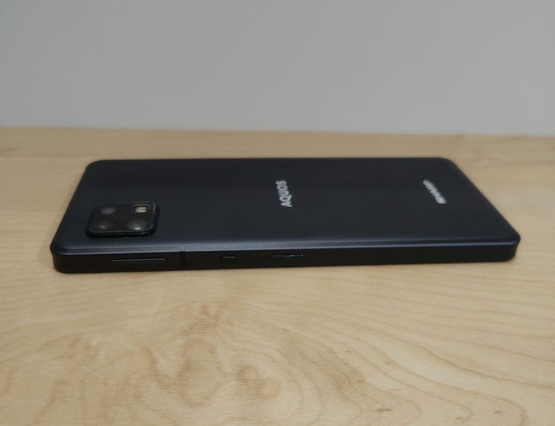 AQUOS　Sense6 スマートフォン 本体