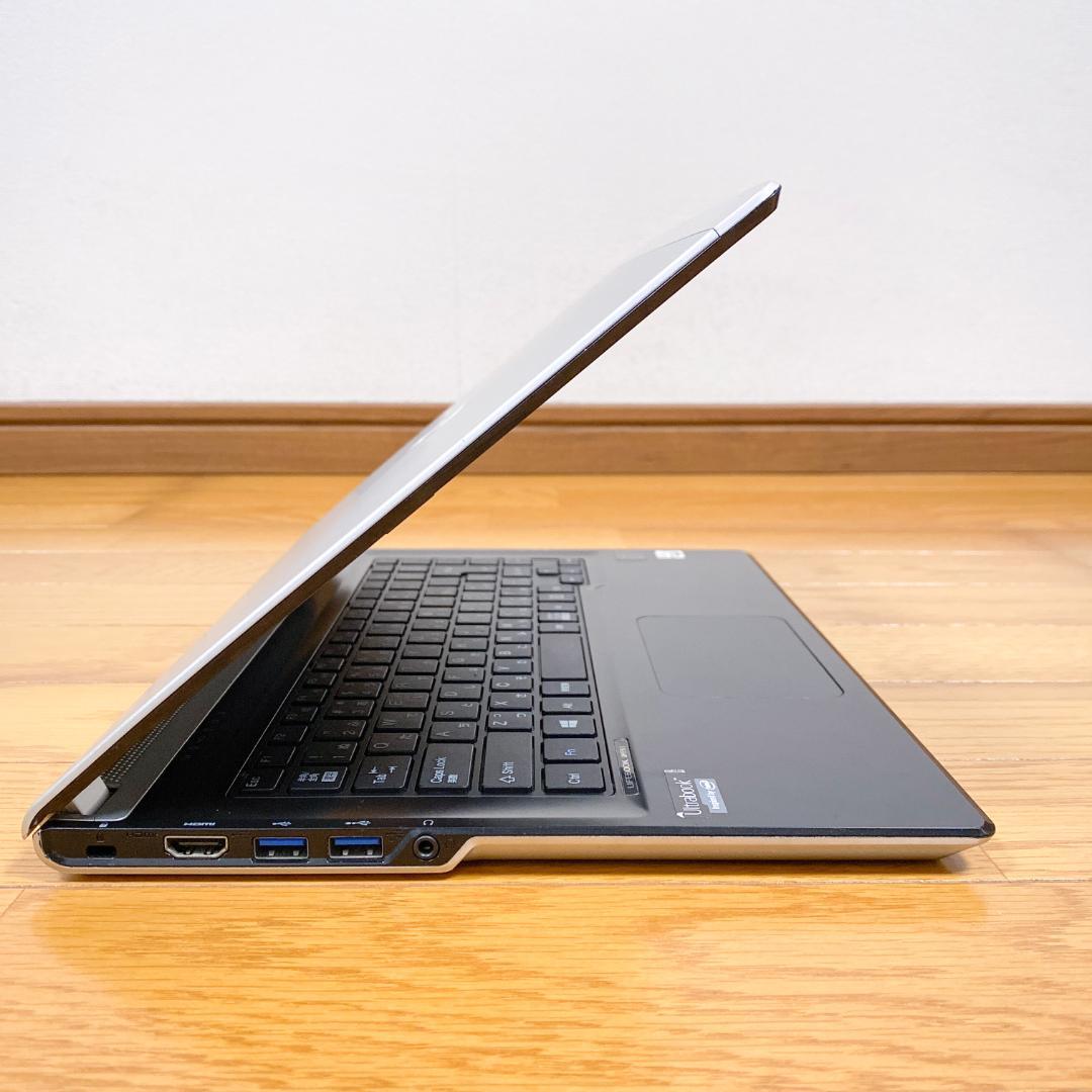 YUNIKA★✨ノートパソコン i3 SSD Win11 カメラ 薄型軽量