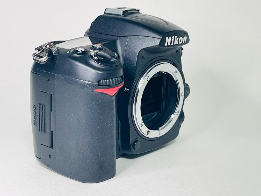 ★使用頻度少なめ！ショット数4,987回★ 美品 Nikon D7000 ボディ