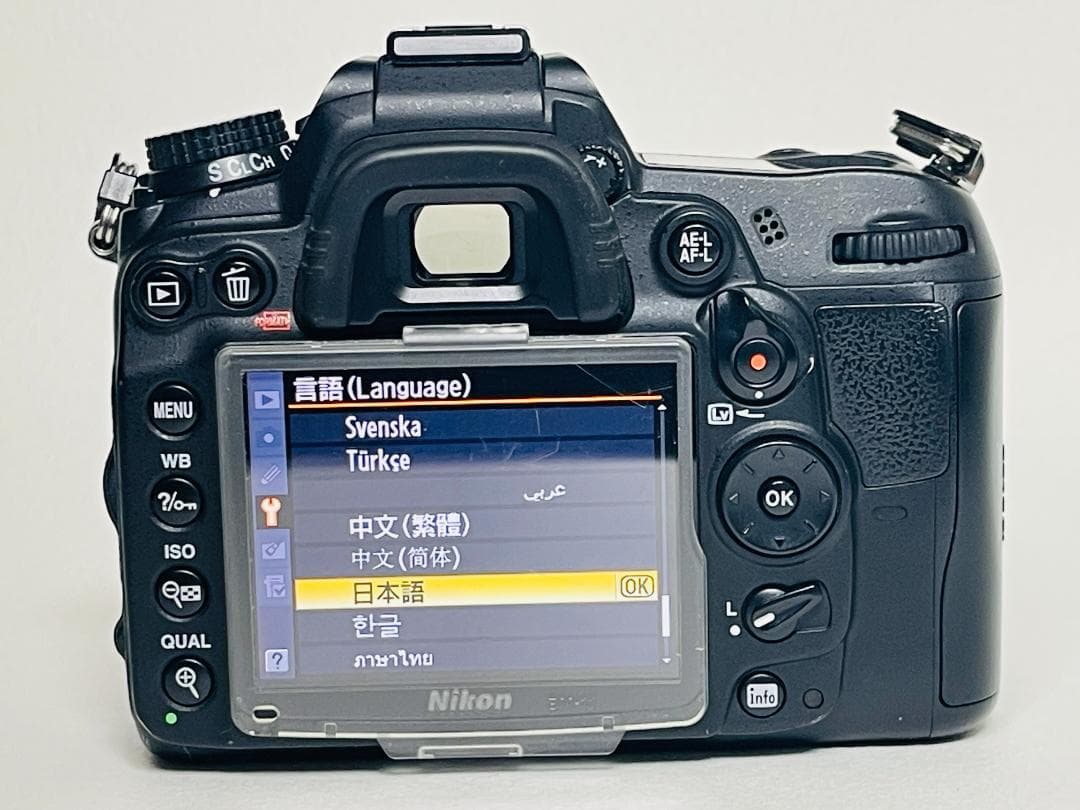 ★使用頻度少なめ！ショット数4,987回★ 美品 Nikon D7000 ボディ