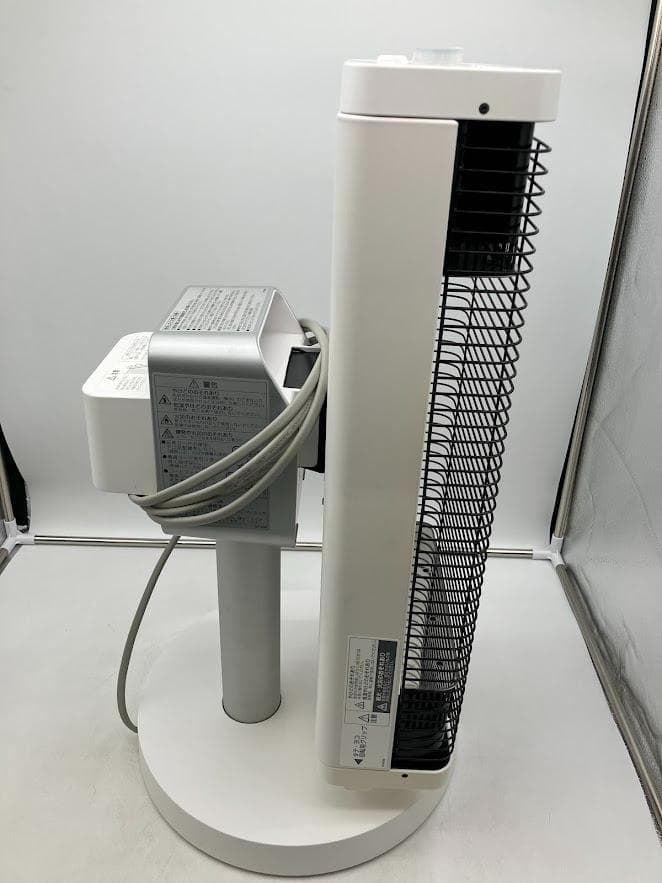 DAIKIN 遠赤外線暖房機　セラムヒーター　CERIIYS-W 2022年製
