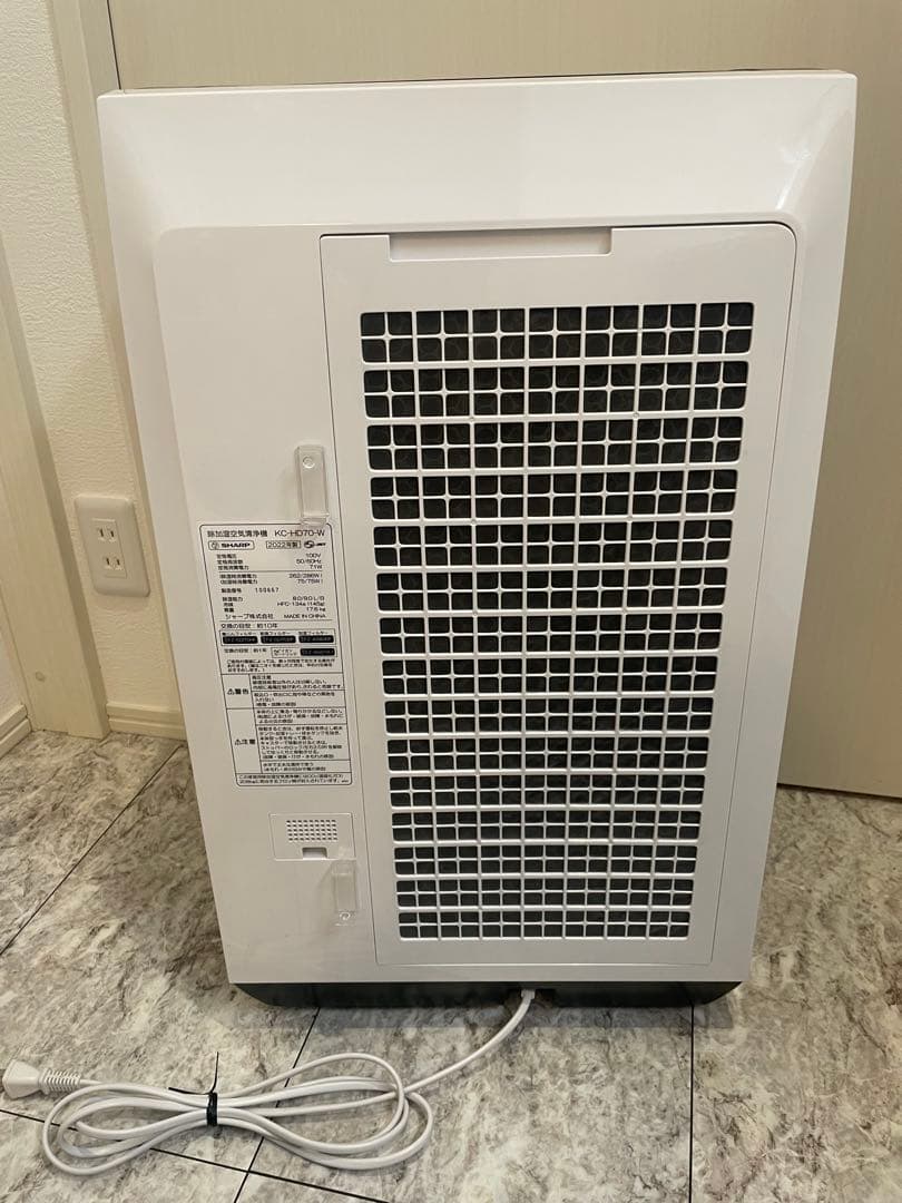 Emi ちゃん☺️ さん専用　2022年製 除加湿空気清浄機　KC-HD70-W